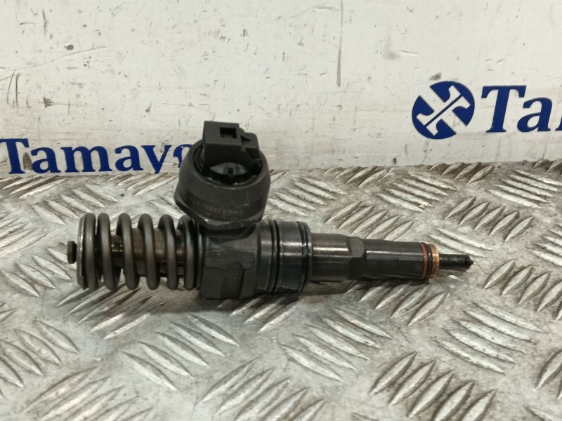Recambio de inyector para volkswagen polo iv (9n_, 9a_) 1.4 tdi referencia OEM IAM 045130073T 0414720035 
