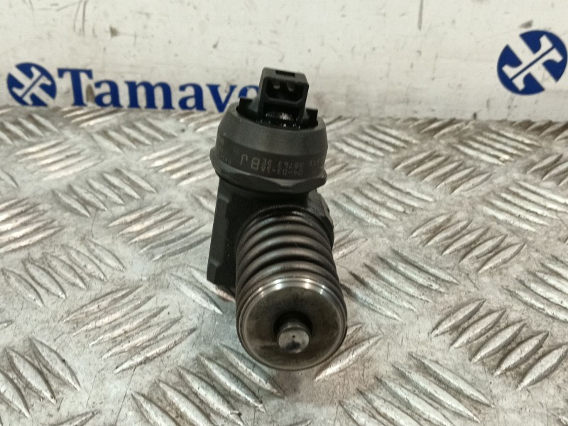 Recambio de inyector para volkswagen polo iv (9n_, 9a_) 1.4 tdi referencia OEM IAM 045130073T 0414720035 