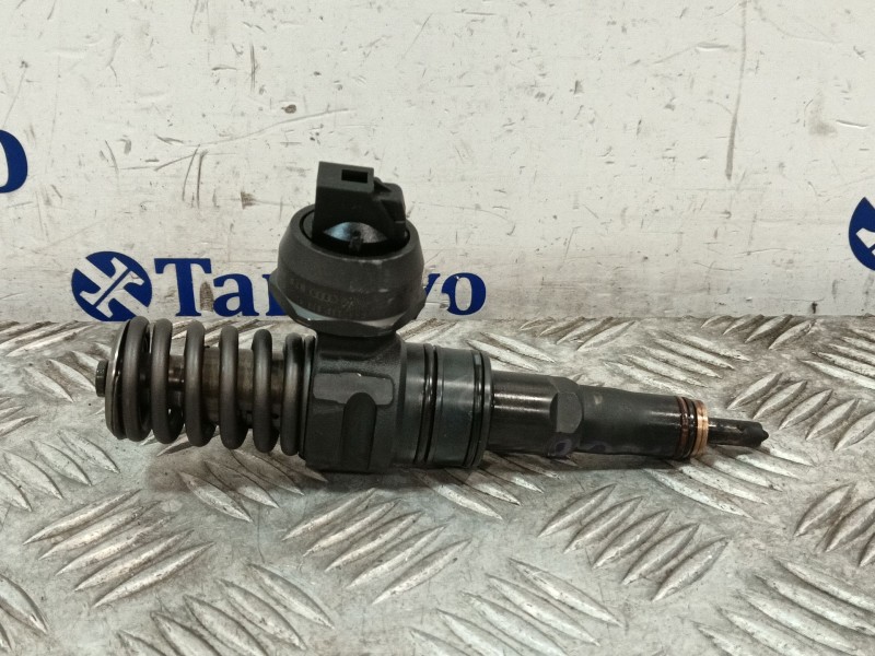 Recambio de inyector para volkswagen polo iv (9n_, 9a_) 1.4 tdi referencia OEM IAM 045130073T 0414720035 