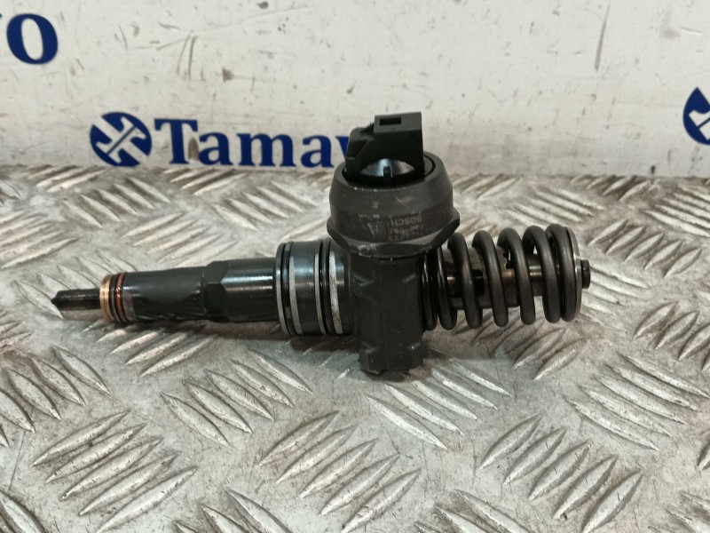 Recambio de inyector para volkswagen polo iv (9n_, 9a_) 1.4 tdi referencia OEM IAM 045130073T 0414720035 
