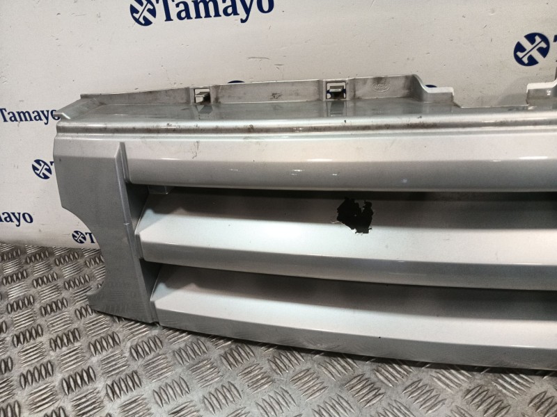 Recambio de rejilla paragolpes delantero para land rover discovery iii (l319) 2.7 td 4x4 referencia OEM IAM DHB000274XXX  