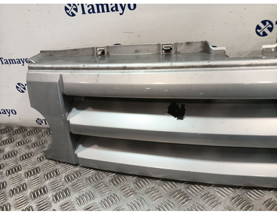 Recambio de rejilla paragolpes delantero para land rover discovery iii (l319) 2.7 td 4x4 referencia OEM IAM DHB000274XXX  