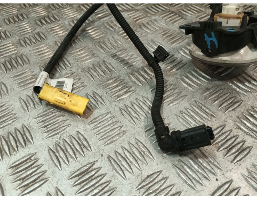 Recambio de faro antiniebla izquierdo para citroën c3 ii (sc_) 1.6 bluehdi 75 referencia OEM IAM 9685425280  