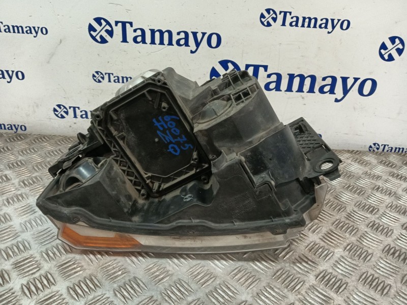 Recambio de faro izquierdo para land rover discovery iii (l319) 2.7 td 4x4 referencia OEM IAM XBC001072  