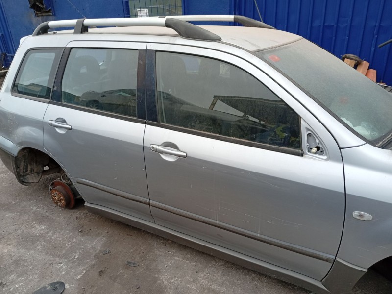 Recambio de puerta delantera derecha para mitsubishi outlander (cu0w) 2.0 cat referencia OEM IAM 5700B672  