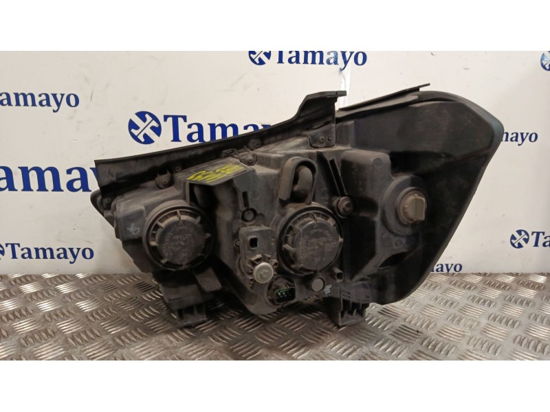 Recambio de faro derecho para hyundai h350 furgoneta 2.5 crdi referencia OEM IAM 9210259  