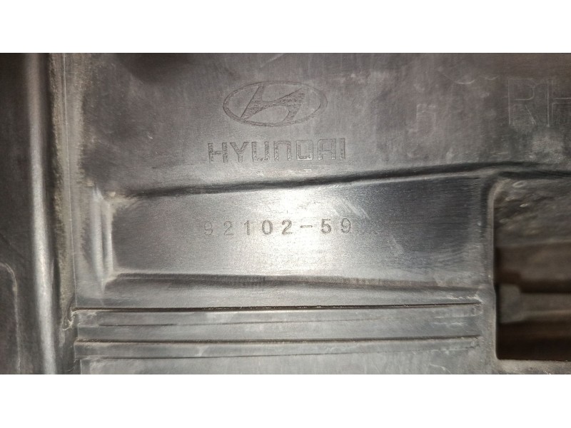 Recambio de faro derecho para hyundai h350 furgoneta 2.5 crdi referencia OEM IAM 9210259  