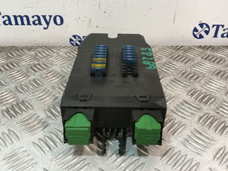 Recambio de caja reles / fusibles para mercedes-benz vito (w638) caja cerrada 2.1 cc referencia OEM IAM 00005400650  