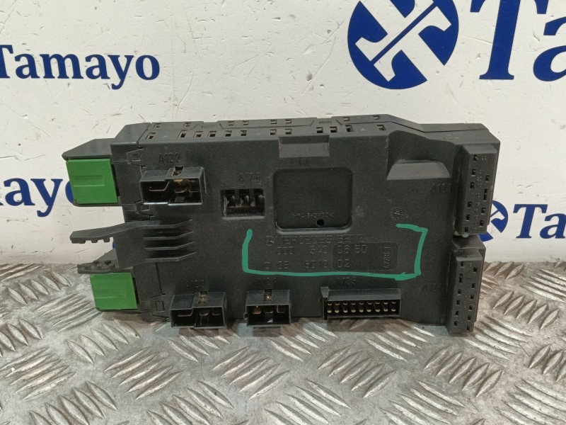 Recambio de caja reles / fusibles para mercedes-benz vito (w638) caja cerrada 2.1 cc referencia OEM IAM 00005400650  
