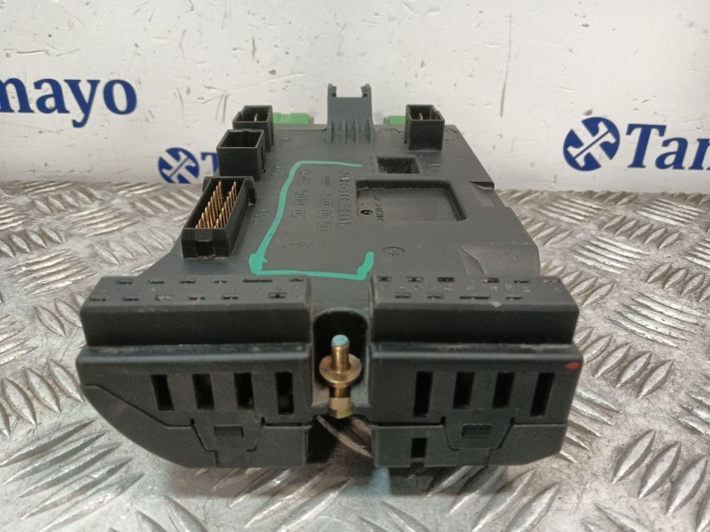 Recambio de caja reles / fusibles para mercedes-benz vito (w638) caja cerrada 2.1 cc referencia OEM IAM 00005400650  