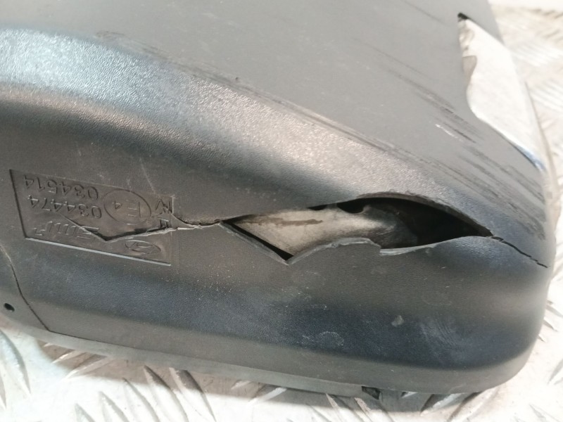 Recambio de retrovisor izquierdo para hyundai h350 furgoneta 2.5 crdi referencia OEM IAM E4034514  