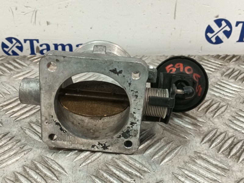 Recambio de caja mariposa para kia carnival referencia OEM IAM 351004X  