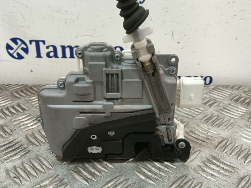 Recambio de cerradura puerta delantera izquierda para volkswagen passat b7 variant (365) 2.0 tdi referencia OEM IAM 660266  