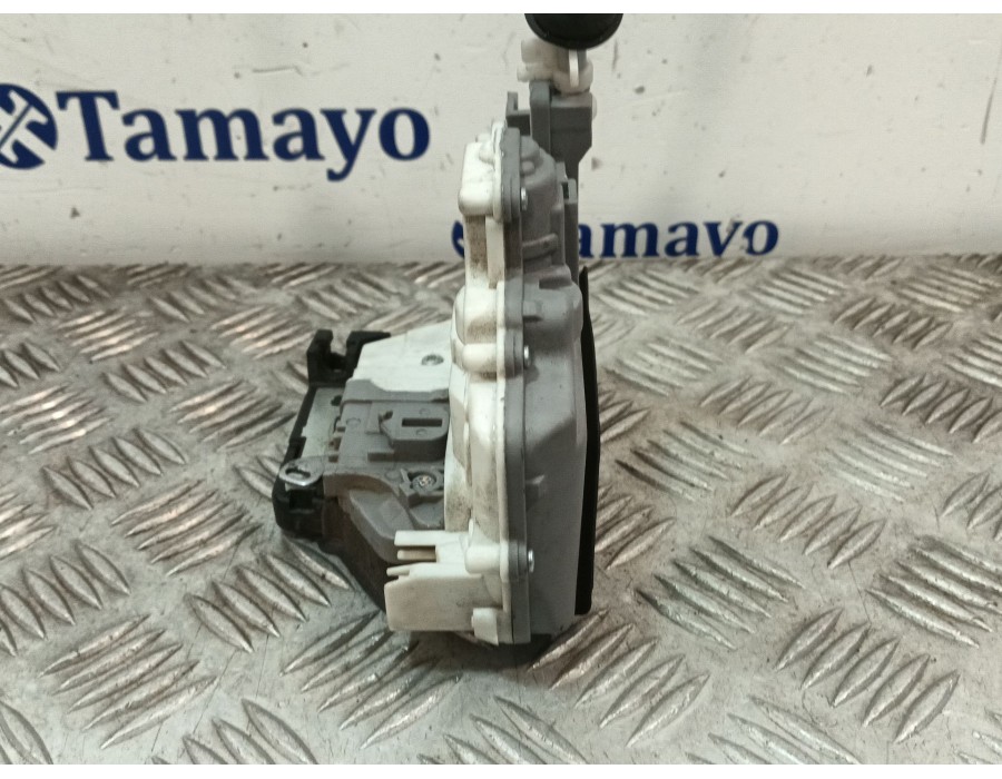 Recambio de cerradura puerta delantera izquierda para volkswagen passat b7 variant (365) 2.0 tdi referencia OEM IAM 660266  
