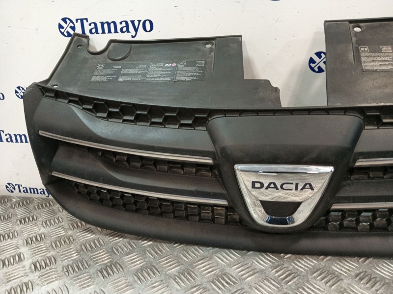 Recambio de rejilla delantera para dacia logan ii tce 90 referencia OEM IAM 623103971R  