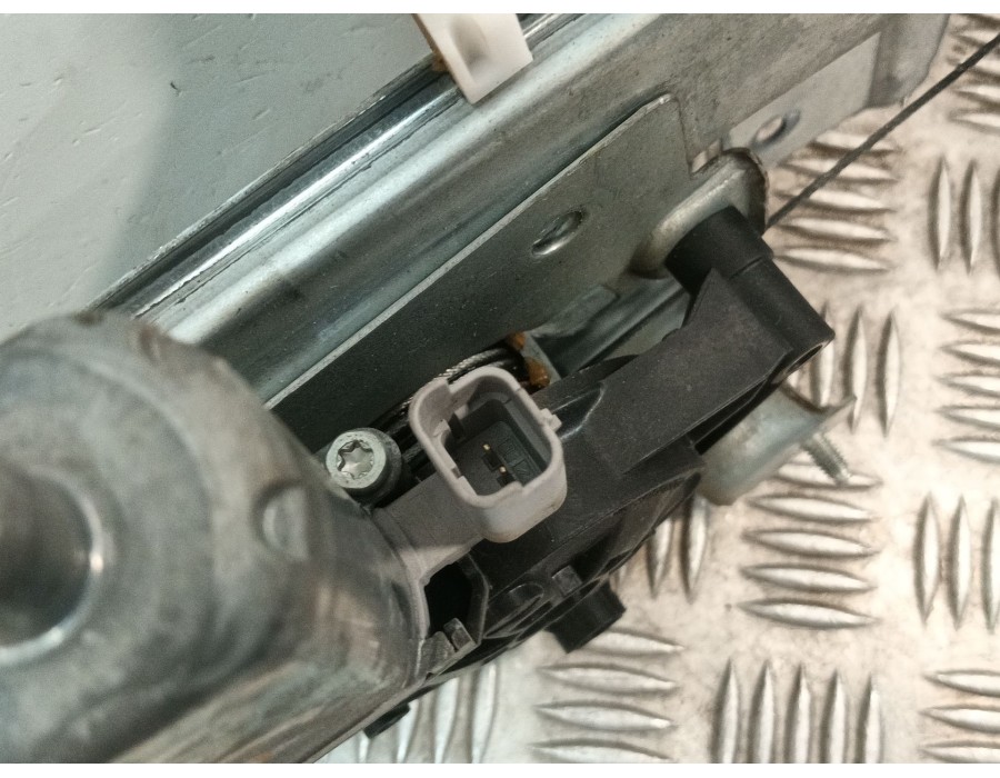 Recambio de elevalunas delantero derecho para citroën c3 iii (sx) 1.2 puretech 82 referencia OEM IAM 9840154480  