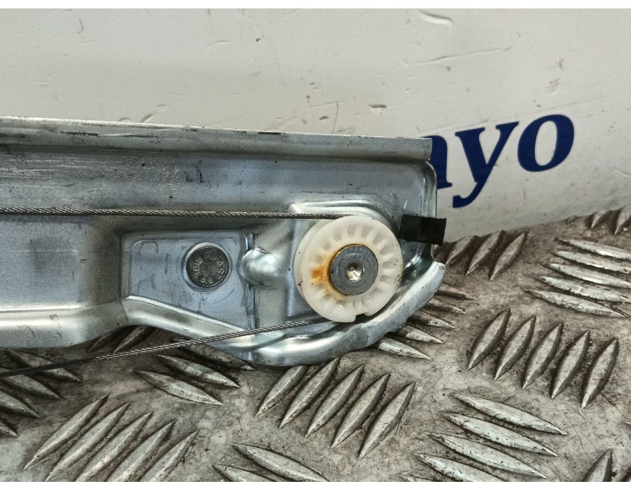 Recambio de elevalunas delantero derecho para citroën c3 iii (sx) 1.2 puretech 82 referencia OEM IAM 9840154480  