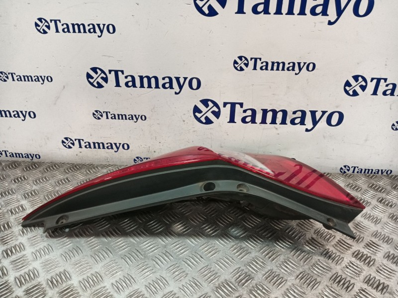 Recambio de piloto trasero derecho para hyundai i30 (fd) 1.4 referencia OEM IAM 924022R0  