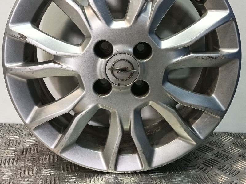 Recambio de llanta para opel corsa d (s07) 1.4 (l08, l68) referencia OEM IAM 13276451  
