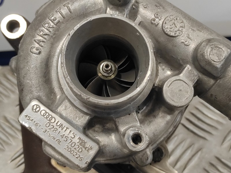 Recambio de turbocompresor para seat ibiza (6k1) referencia OEM IAM 4541613 VNT15 028145702D