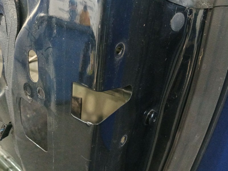Recambio de puerta delantera derecha para bmw 1 (e81) 120 d referencia OEM IAM   