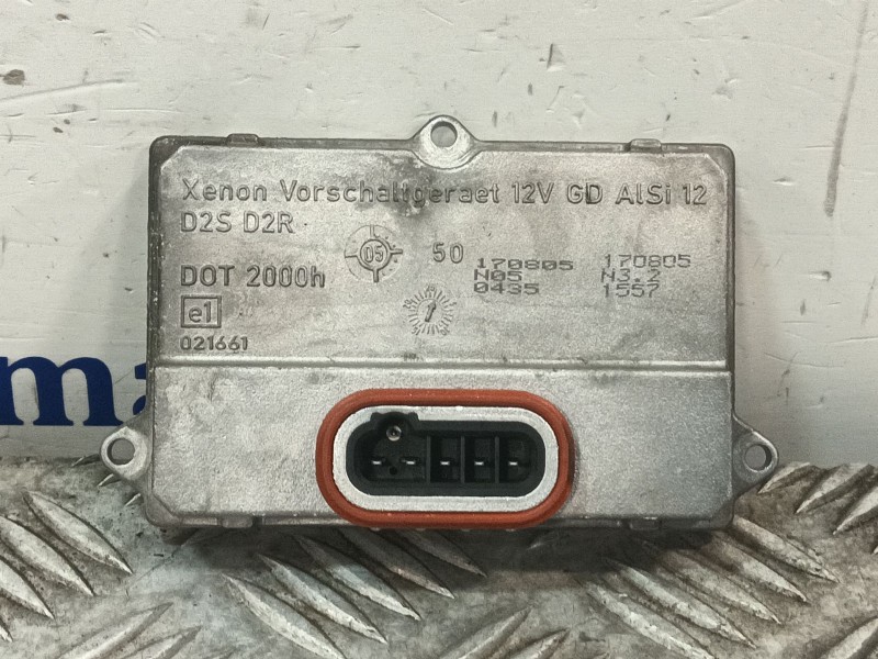 Recambio de centralita faros xenon para audi a8 d3 (4e2, 4e8) 4.2 tdi quattro referencia OEM IAM 5DV00829000  