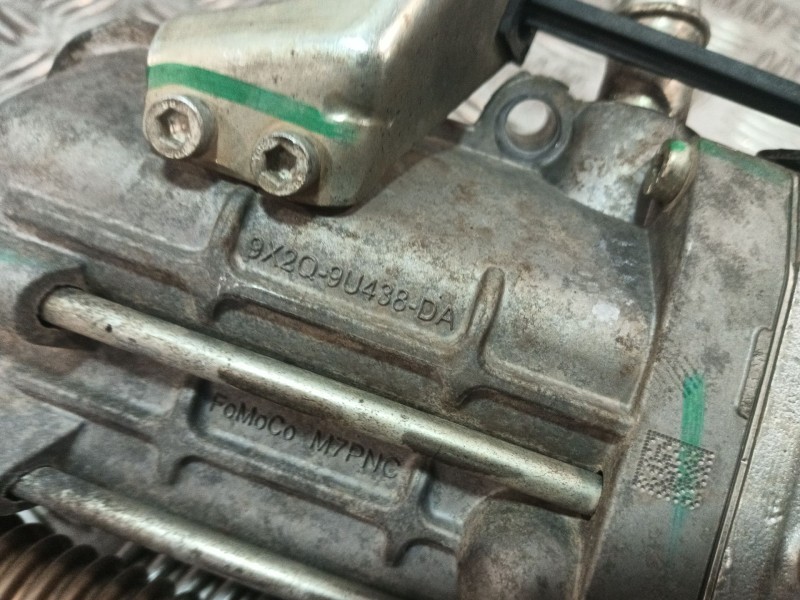 Recambio de valvula egr para land rover discovery iv (l319) 3.0 sdv6 4x4 referencia OEM IAM 9X2Q9U438DA  
