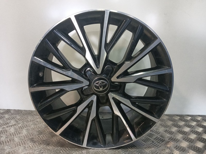 Recambio de llanta para toyota c-hr (_x1_) 1.8 hybrid (zyx10_, zyx11_) referencia OEM IAM PW45710000  