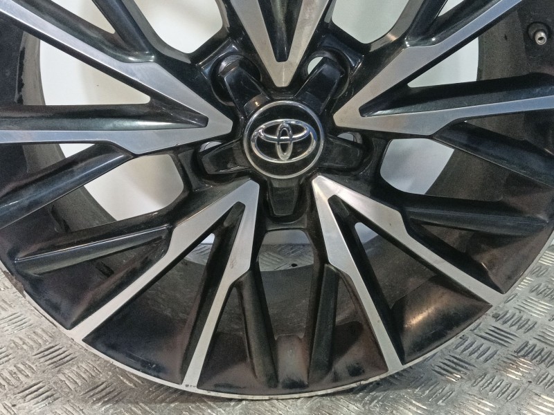 Recambio de llanta para toyota c-hr (_x1_) 1.8 hybrid (zyx10_, zyx11_) referencia OEM IAM PW45710000  