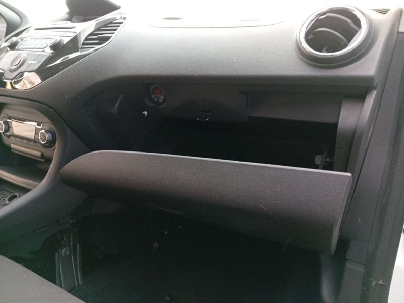 Recambio de guantera para ford ka+ referencia OEM IAM 2058465  