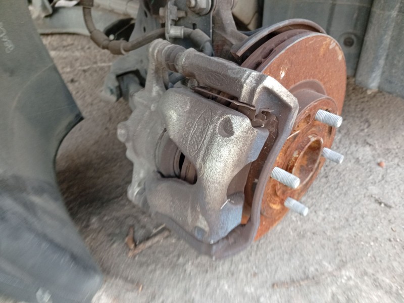 Recambio de pinza freno delantera izquierda para ford ka+ referencia OEM IAM 1893879  