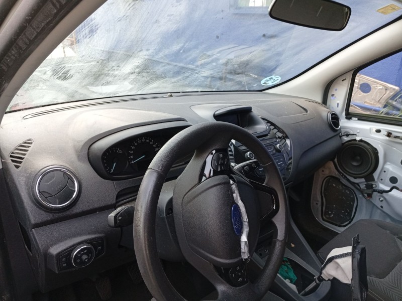 Recambio de salpicadero para ford ka+ referencia OEM IAM 2045048  