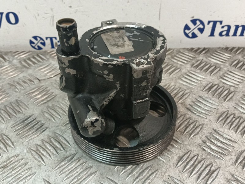 Recambio de bomba direccion para renault trafic ii furgoneta (fl) 1.9 dci 80 (fl0b) referencia OEM IAM 040701008  