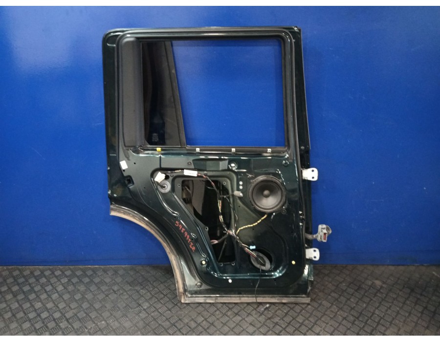 Recambio de puerta trasera izquierda para land rover discovery iv (l319) 3.0 sdv6 4x4 referencia OEM IAM BFA780190  