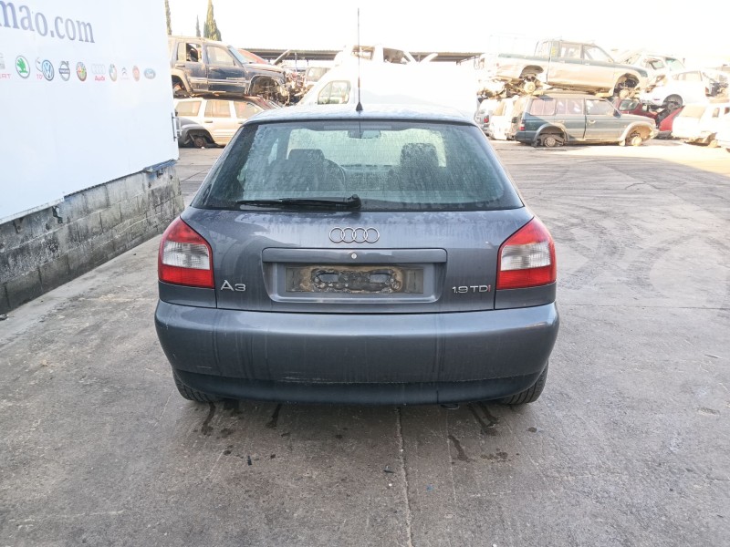 audi a3 (8l1) del año 2001