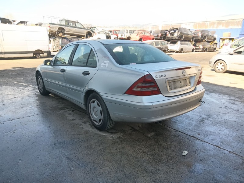 mercedes-benz clase c (w202) del año 2001