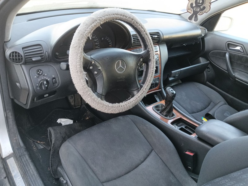 mercedes-benz clase c (w202) del año 2001