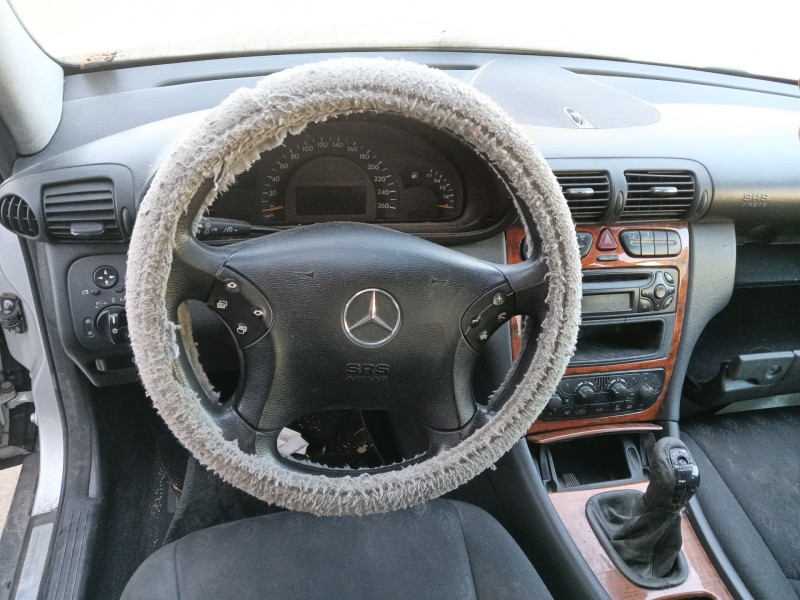 mercedes-benz clase c (w202) del año 2001
