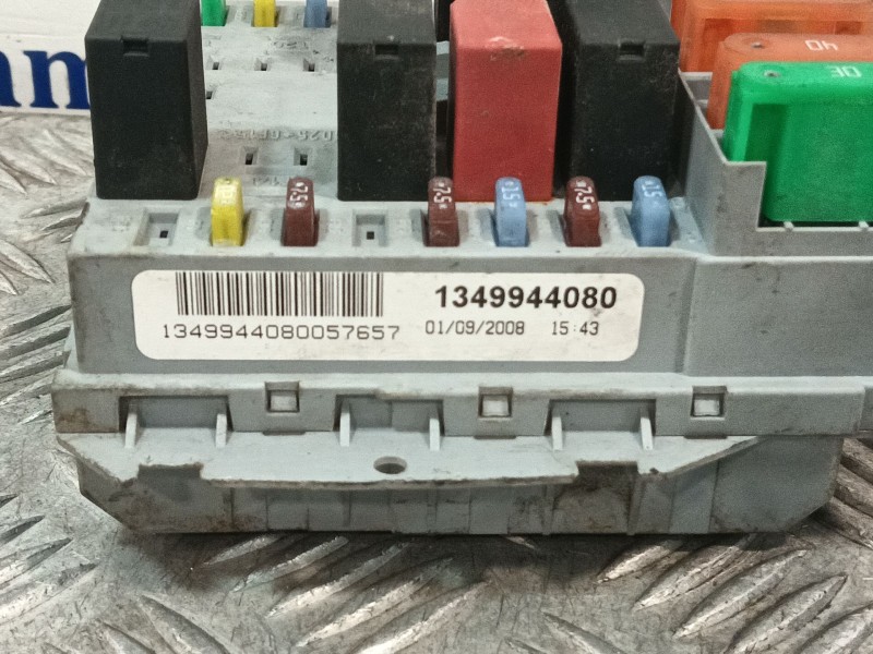 Recambio de caja reles / fusibles para fiat ducato furgon electrico - micro vett referencia OEM IAM 1349944080  