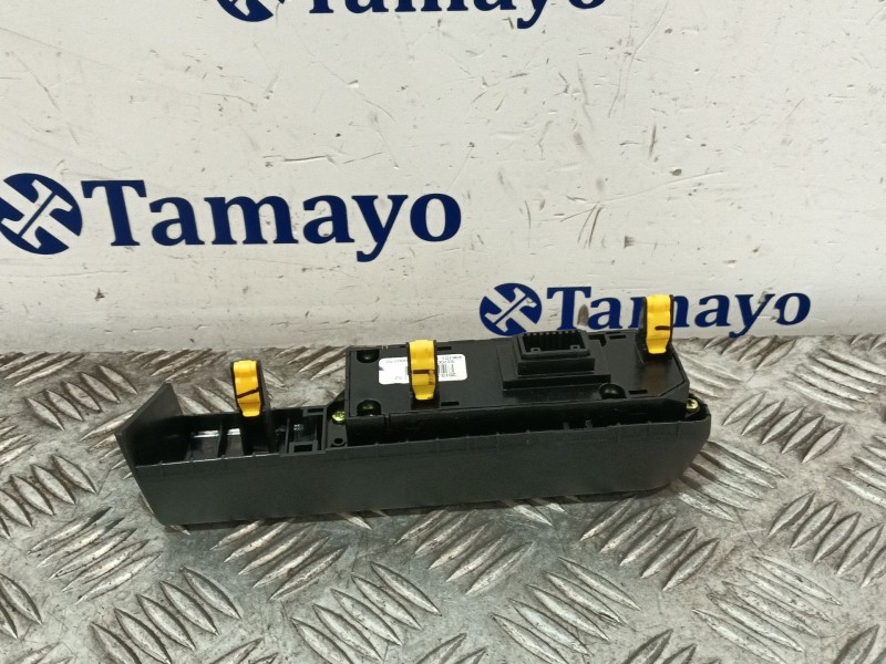 Recambio de mando multifuncion para kia ceed referencia OEM IAM 93700J7030  