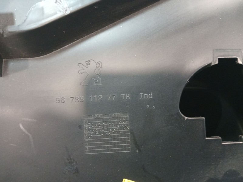 Recambio de guantera para peugeot 208 i (ca_, cc_) 1.2 vti 82 referencia OEM IAM 9673811277TR 1173576X 44479M