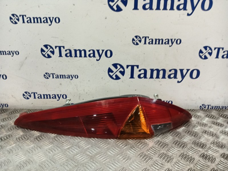 Recambio de piloto trasero derecho para fiat punto berlina (188) 1.2 16v cat referencia OEM IAM 286202  