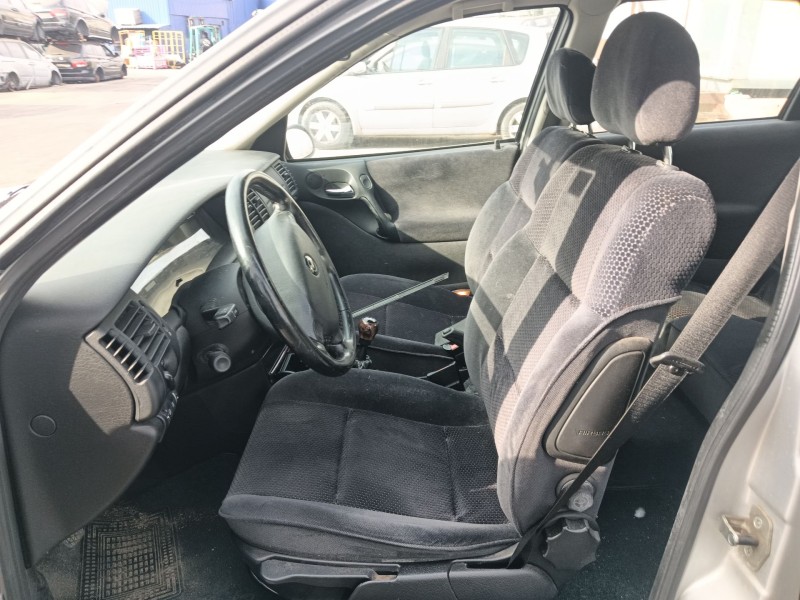 opel vectra b hatchback (j96) del año 2001