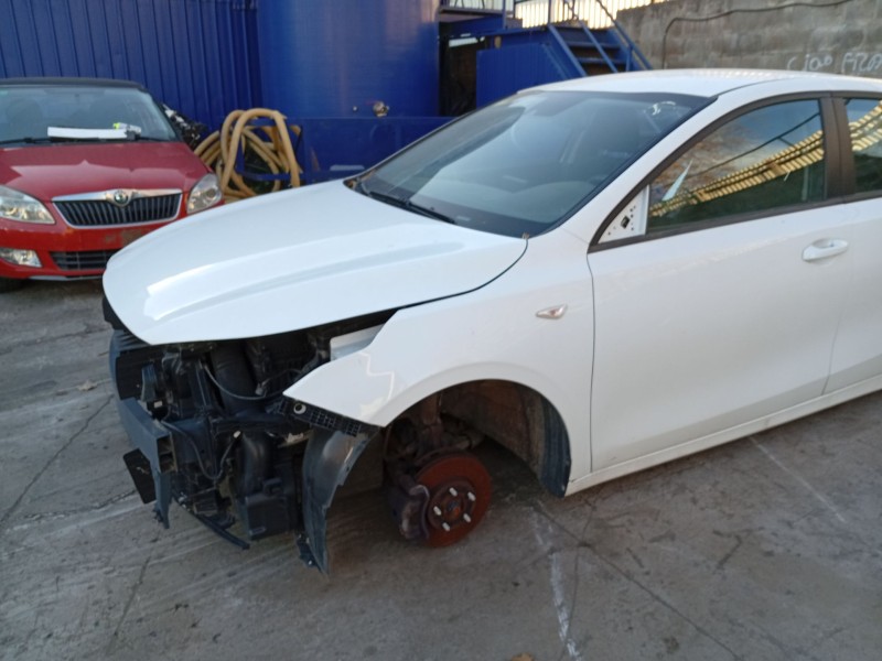 Recambio de amortiguador delantero izquierdo para kia ceed referencia OEM IAM 54651J7DA0  