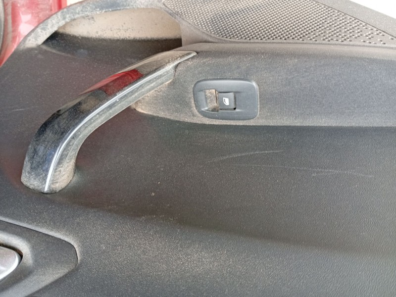 Recambio de mando elevalunas trasero izquierdo para peugeot 208 1.2 16v vti referencia OEM IAM   