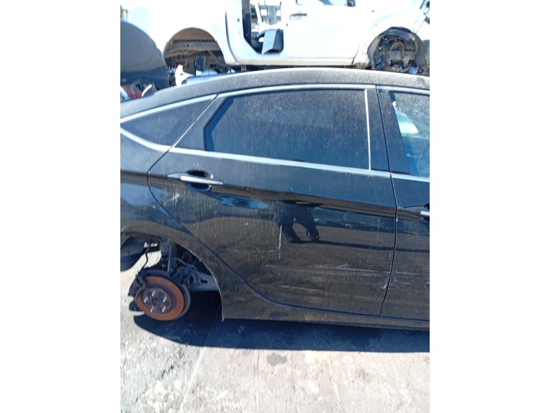 Recambio de puerta trasera derecha para hyundai i40 referencia OEM IAM 770043Z300  