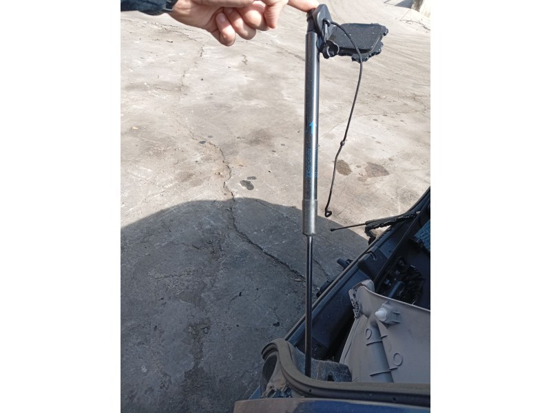 Recambio de amortiguadores maletero / porton para peugeot 108 1.0 vti referencia OEM IAM   