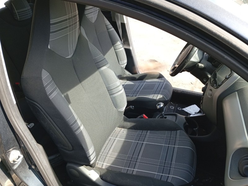 Recambio de asiento delantero derecho para peugeot 108 1.0 vti referencia OEM IAM   
