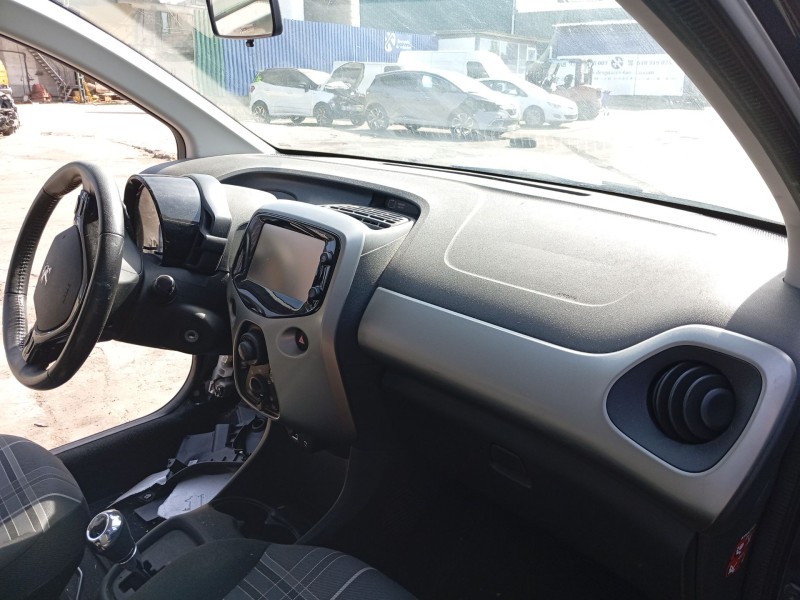 Recambio de salpicadero para peugeot 108 1.0 vti referencia OEM IAM   
