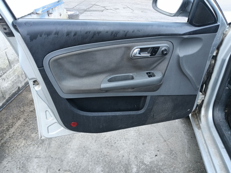 seat ibiza iii (6l1) del año 2006